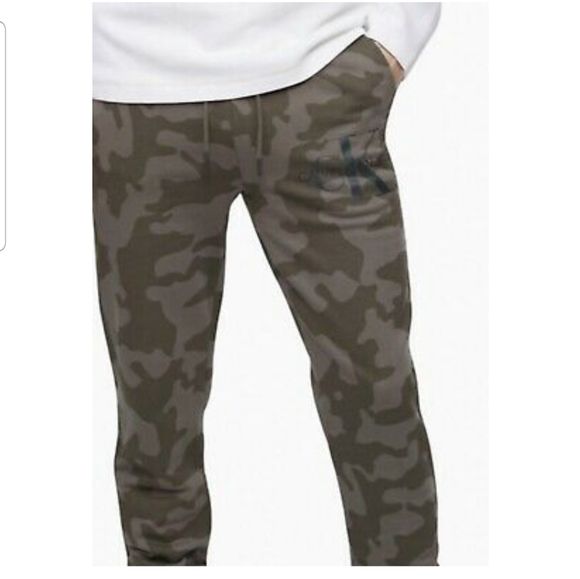 Calvin Klein Joggers XL - Picture 3 of 12